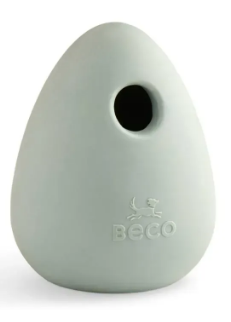 Іграшка з отвором для ласощів для собак Beco Pets Boredom Buster Зелений