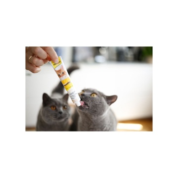 Паста GimCat DUO PASTE Multi-vitamin 12 vitamins with cheese для кошек всех пород 12 витаминов и сыр