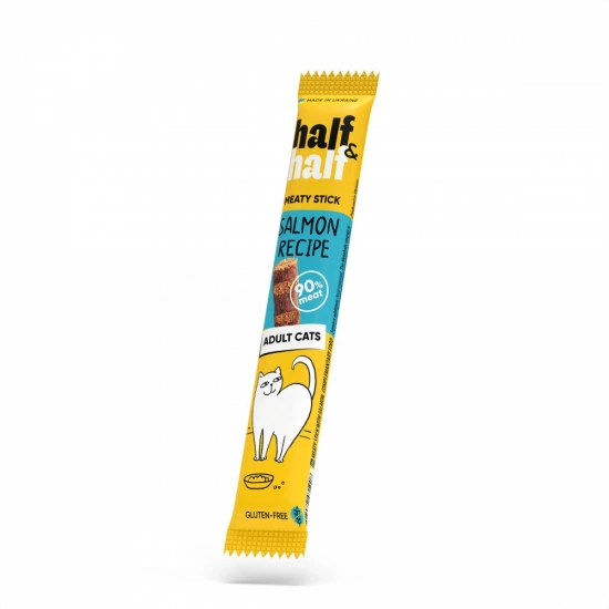 Лакомство для кошек Half&Half в форме мясных палочек с лососем