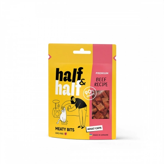Лакомство для кошек Half&Half в форме мясных кусочков с говядиной