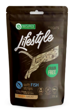 Ласощі для котів, м'які смужки з риби, Nature's Protection Lifestyle Snack For Cats Soft Fish Strips