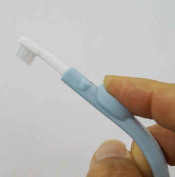 DoggyMan Gentle Dog Toothbrush Short щетка для чистки зубов собак малых пород